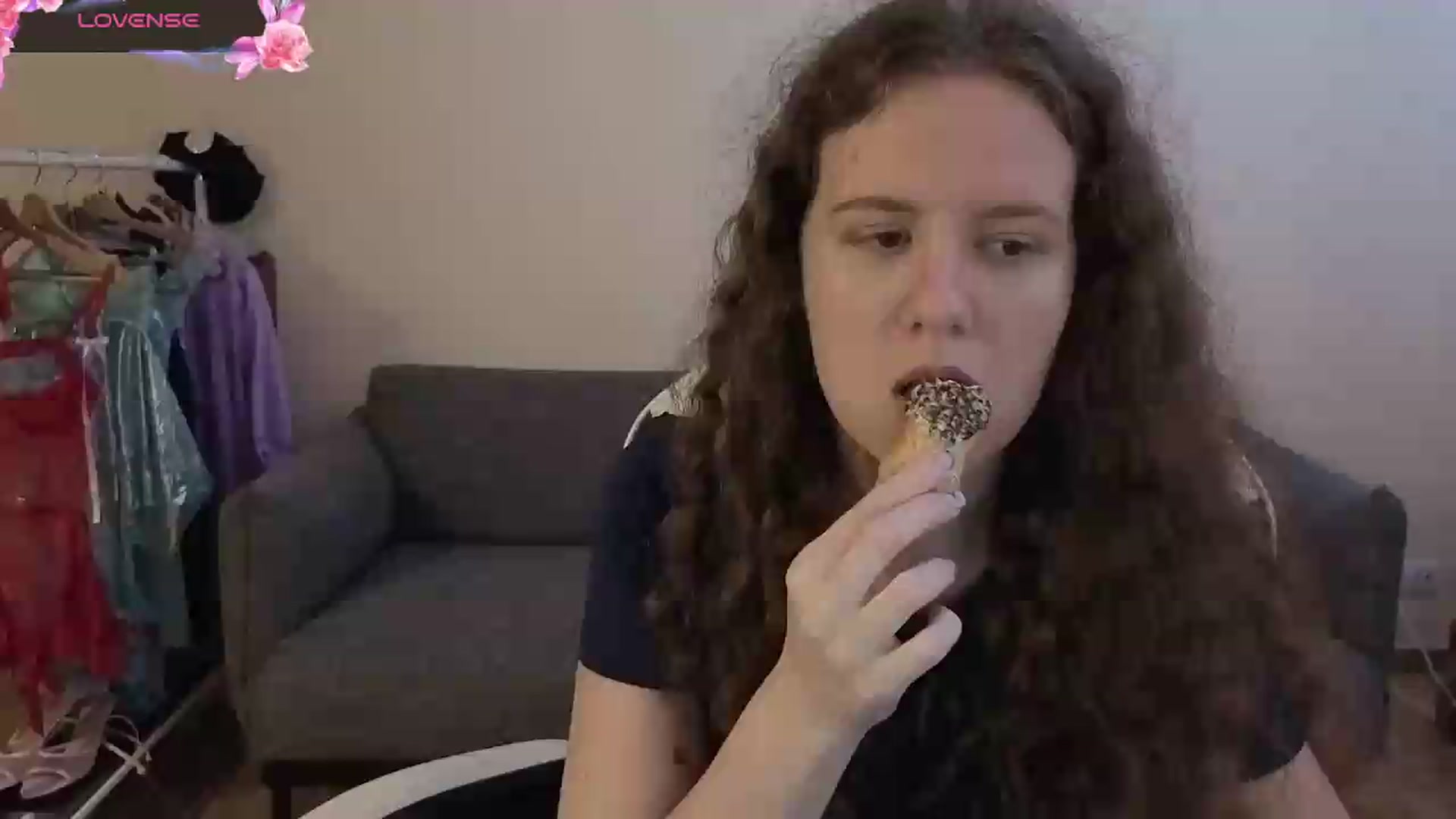 Gallery image thumbnail from BlueFlowerr's myfreecams stream on, 06/28/2026, 22:09 image 1 of 20