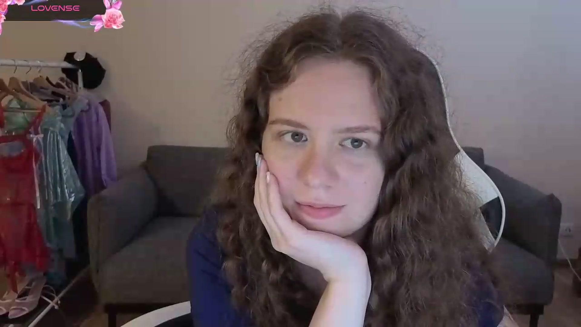 Gallery image thumbnail from BlueFlowerr's myfreecams stream on, 06/28/2026, 22:09 image 4 of 20