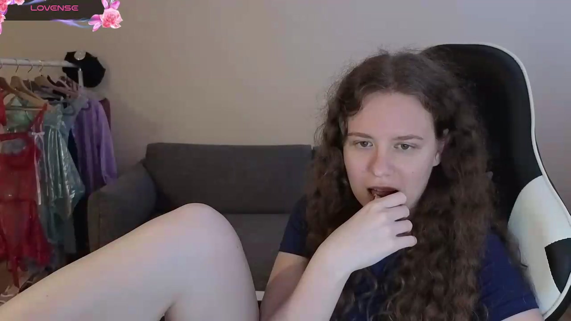 Gallery image thumbnail from BlueFlowerr's myfreecams stream on, 06/28/2026, 22:09 image 7 of 20