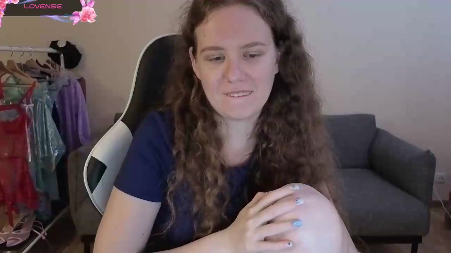 Gallery image thumbnail from BlueFlowerr's myfreecams stream on, 06/28/2026, 22:09 image 13 of 20