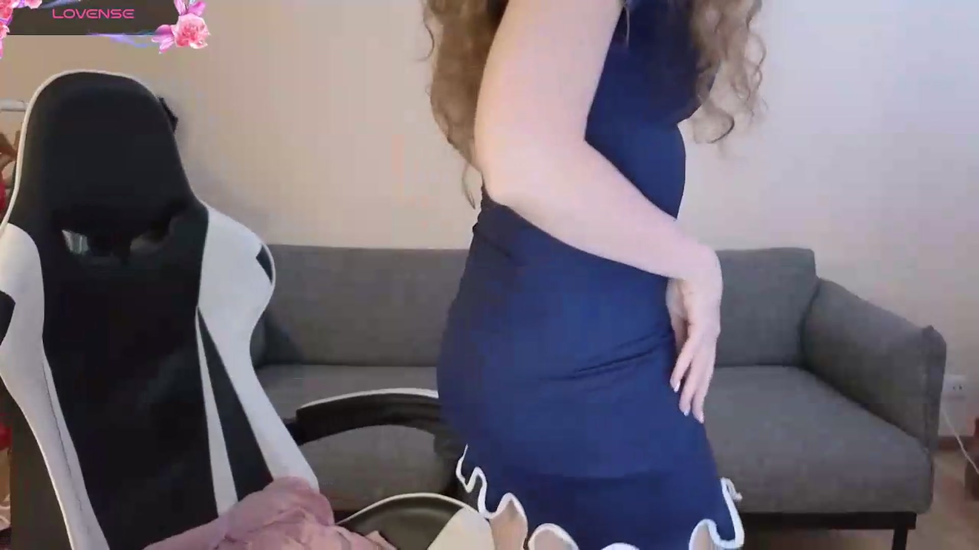 Gallery image thumbnail from BlueFlowerr's myfreecams stream on, 06/28/2026, 22:09 image 15 of 20