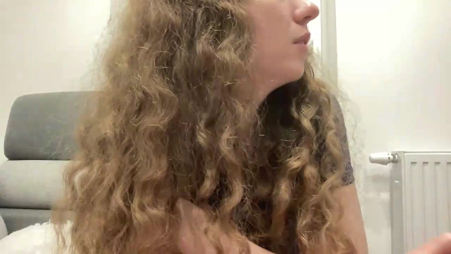 Gallery image thumbnail from BlueFlowerr's myfreecams stream on, 06/29/2026, 24:00 image 16 of 20