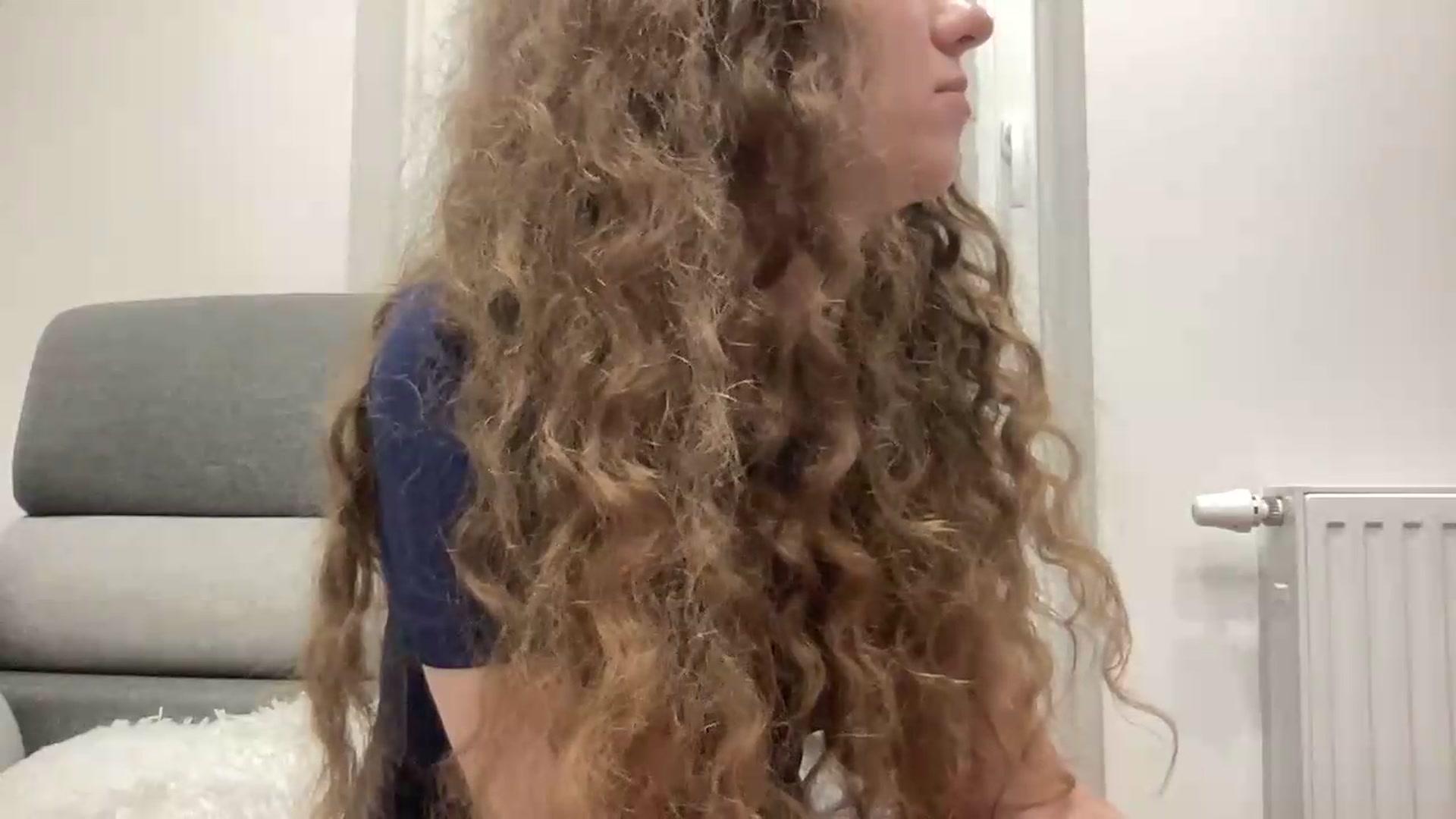 Gallery image thumbnail from BlueFlowerr's myfreecams stream on, 06/29/2026, 24:00 image 20 of 20