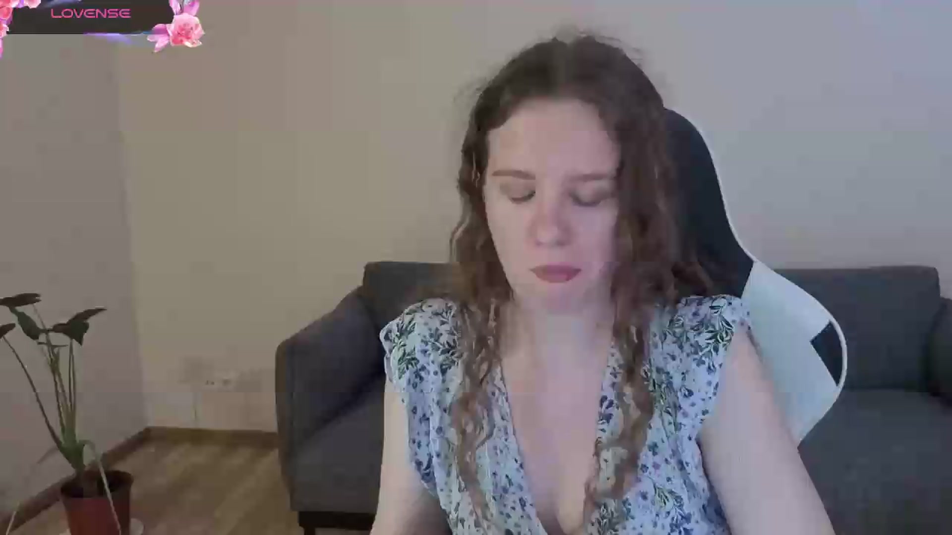 Gallery image thumbnail from BlueFlowerr's myfreecams stream on, 06/29/2026, 16:27 image 9 of 20