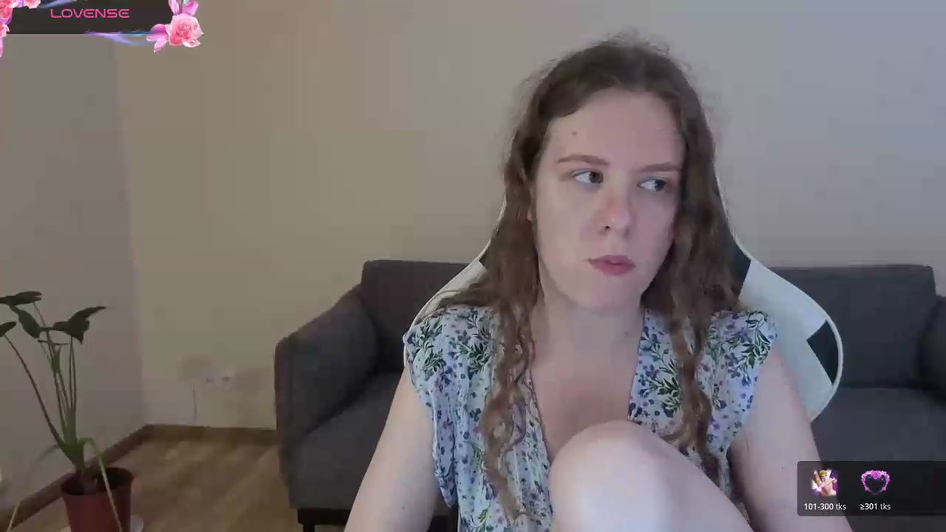 Gallery image thumbnail from BlueFlowerr's myfreecams stream on, 06/29/2026, 16:27 image 7 of 20