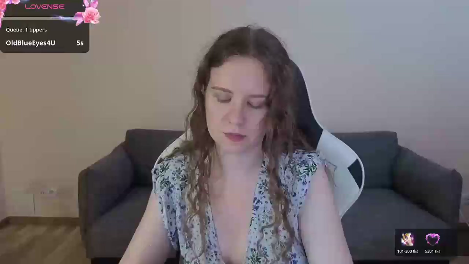 Gallery image thumbnail from BlueFlowerr's myfreecams stream on, 06/29/2026, 16:27 image 18 of 20