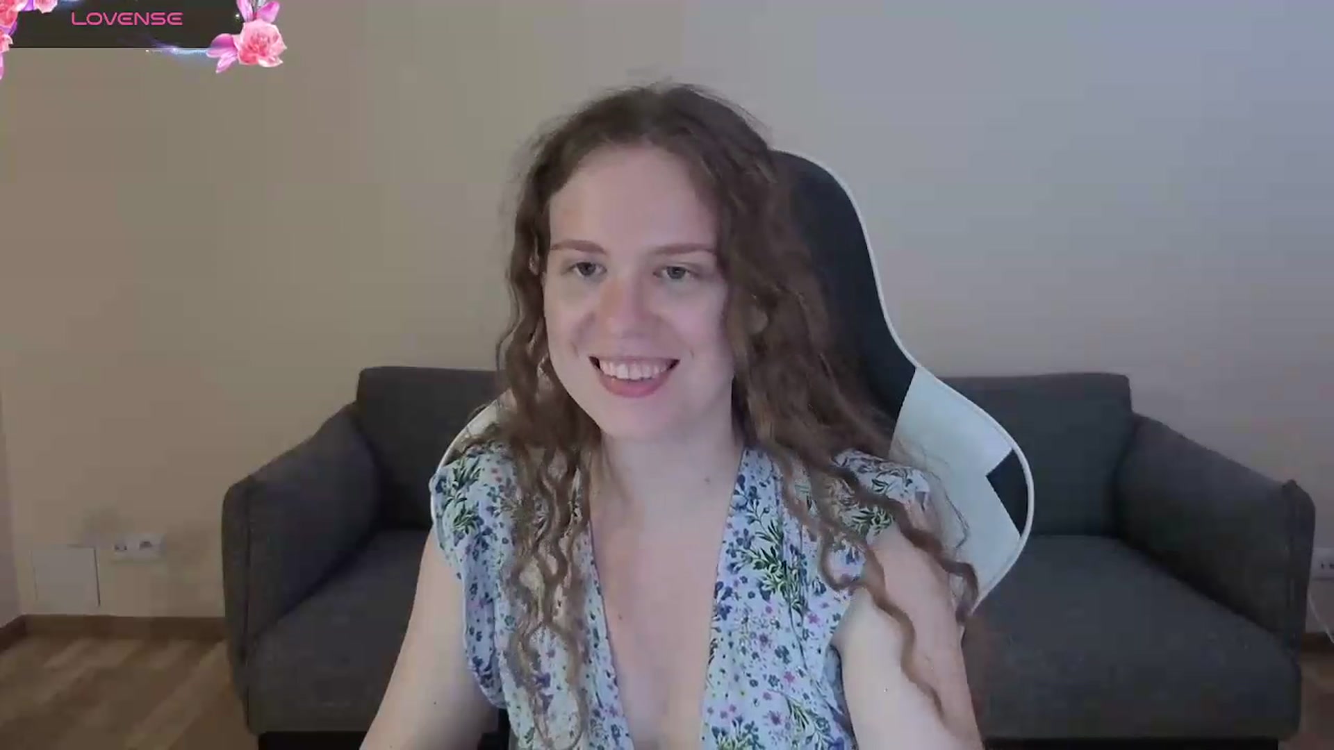 Gallery image thumbnail from BlueFlowerr's myfreecams stream on, 06/29/2026, 16:27 image 16 of 20