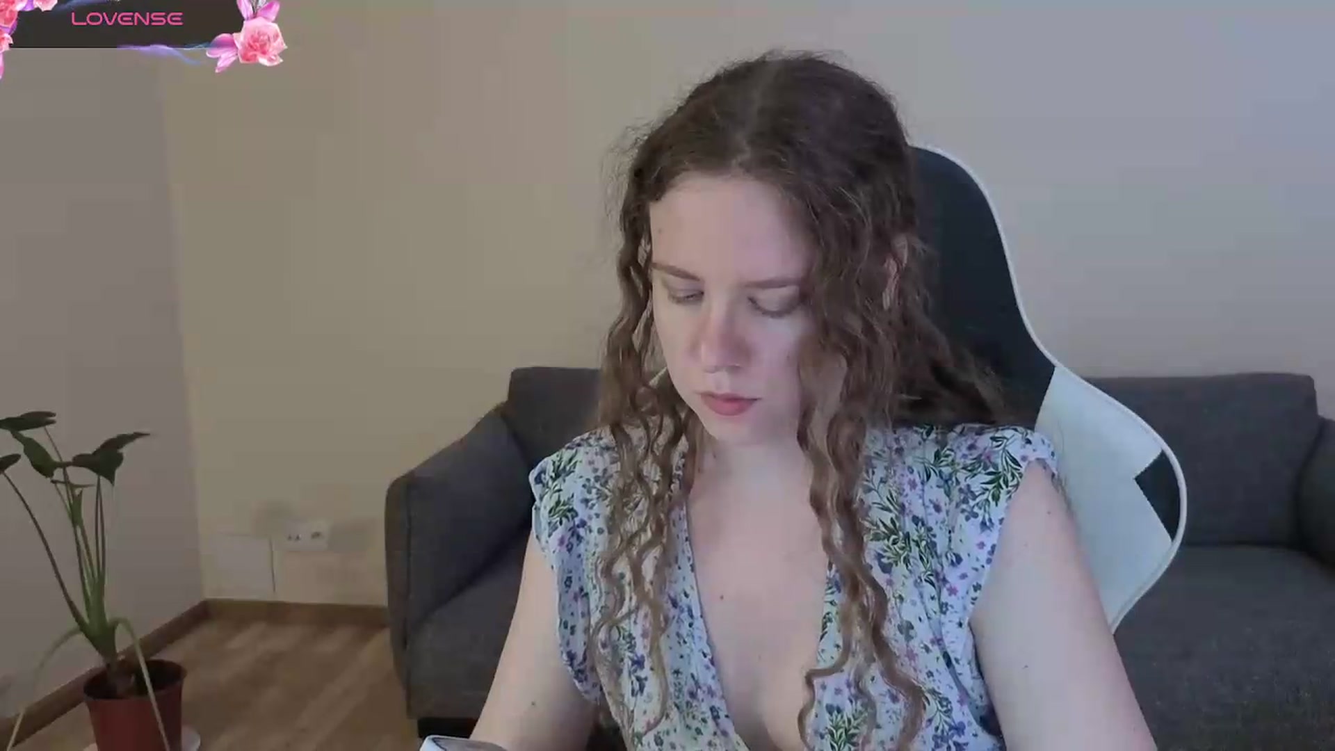 Gallery image thumbnail from BlueFlowerr's myfreecams stream on, 06/29/2026, 16:27 image 12 of 20