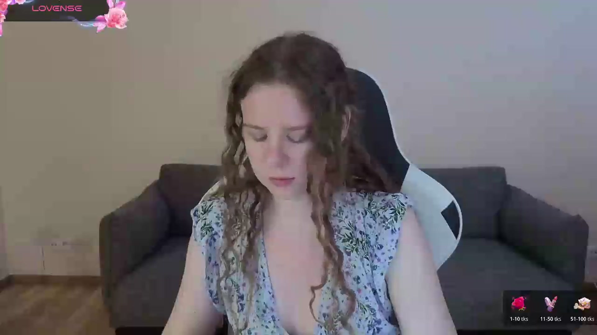 Gallery image thumbnail from BlueFlowerr's myfreecams stream on, 06/29/2026, 16:27 image 14 of 20