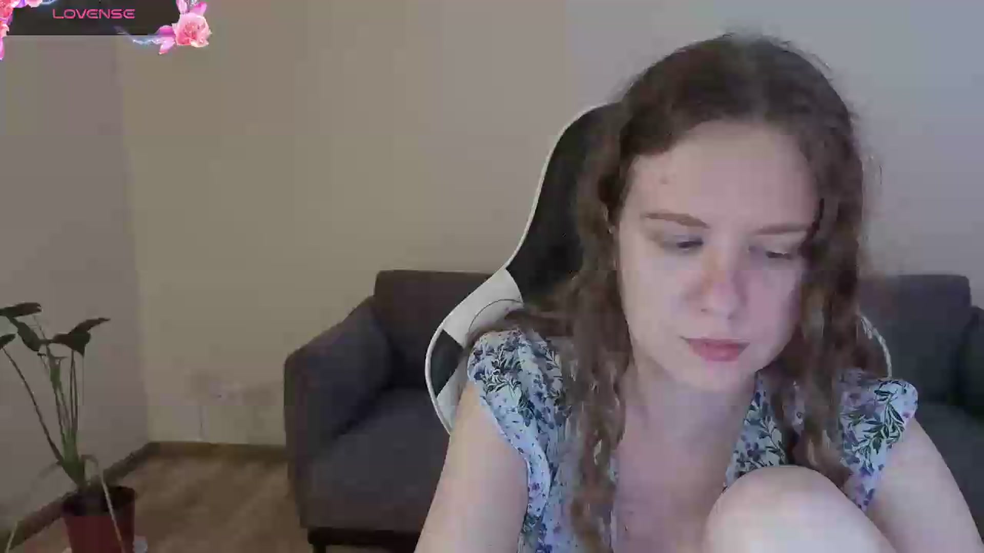 Gallery image thumbnail from BlueFlowerr's myfreecams stream on, 06/29/2026, 16:27 image 13 of 20