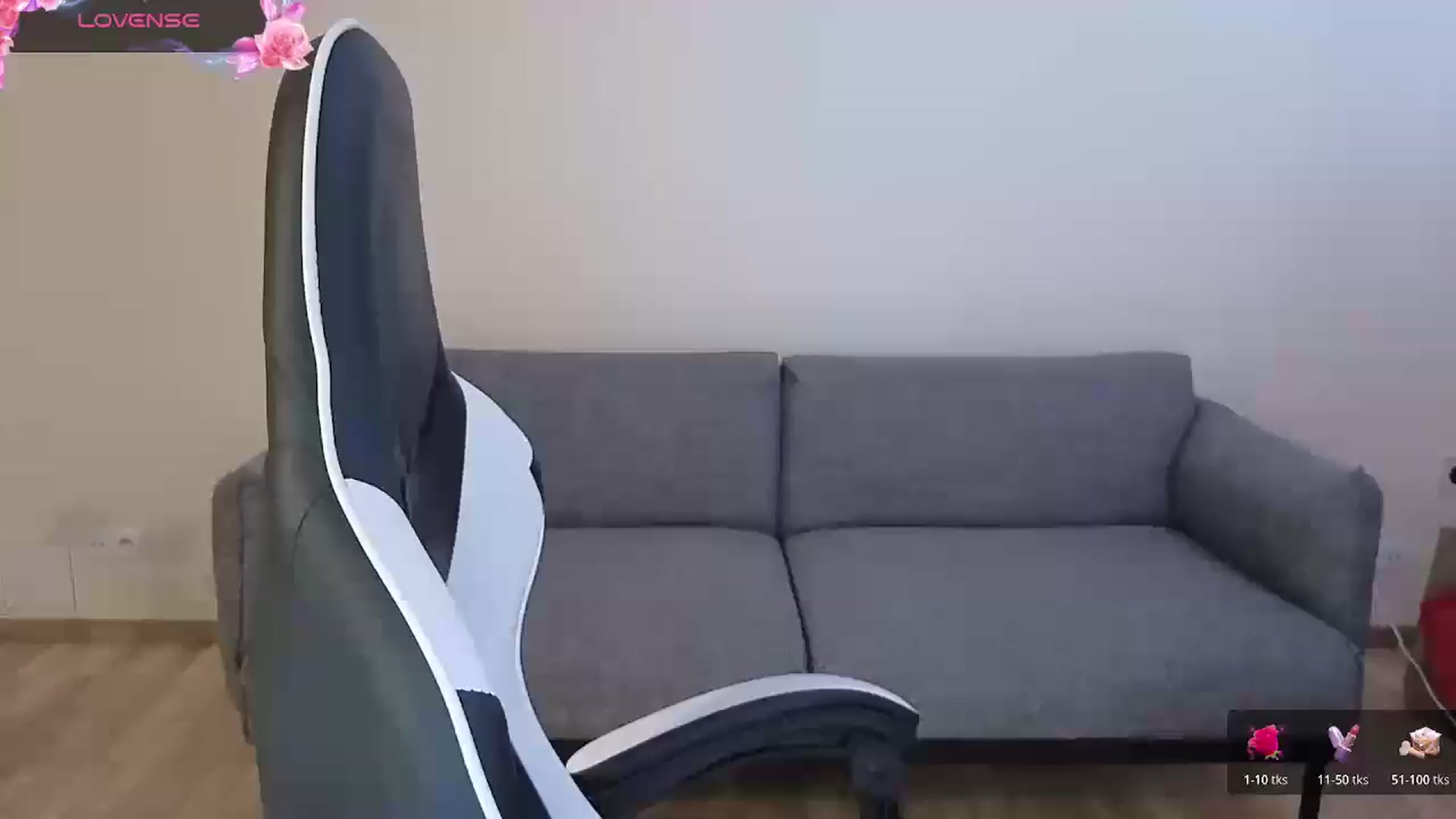 Gallery image thumbnail from BlueFlowerr's myfreecams stream on, 06/29/2026, 17:08 image 17 of 20