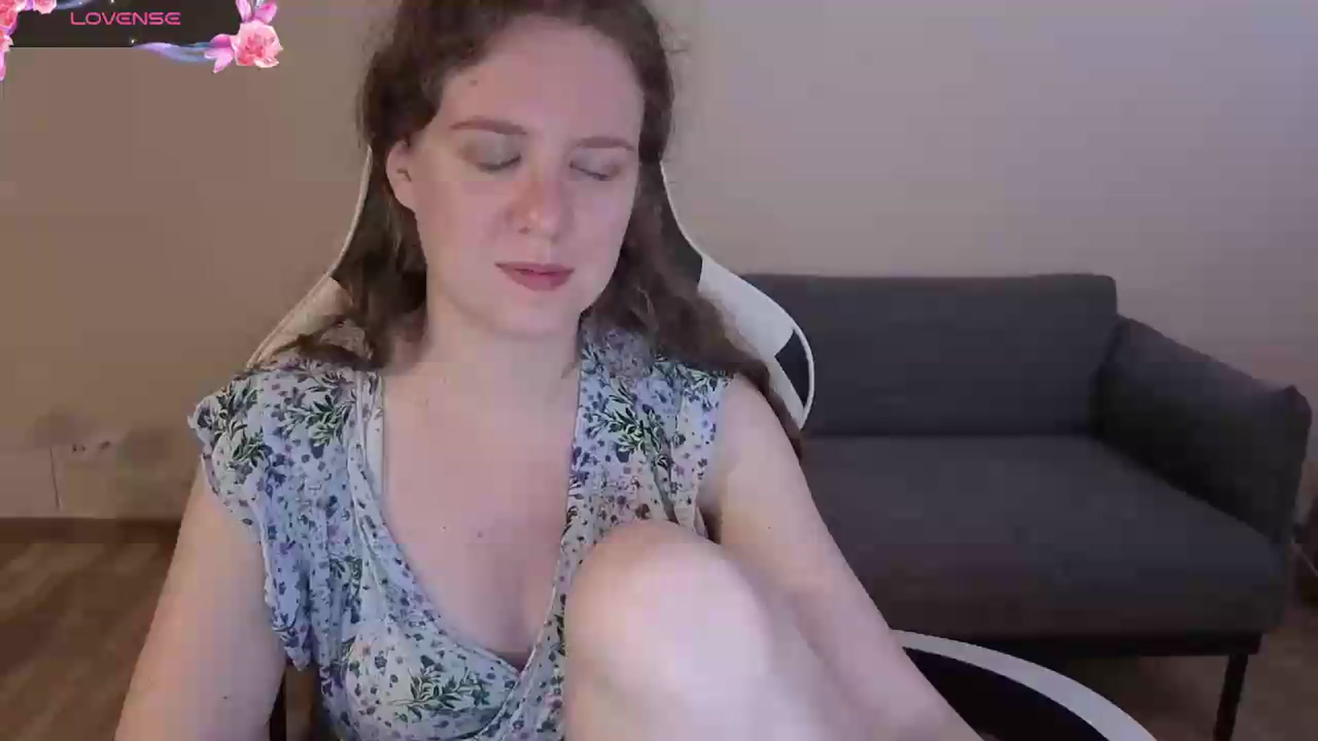 Gallery image thumbnail from BlueFlowerr's myfreecams stream on, 06/29/2026, 19:44 image 4 of 20
