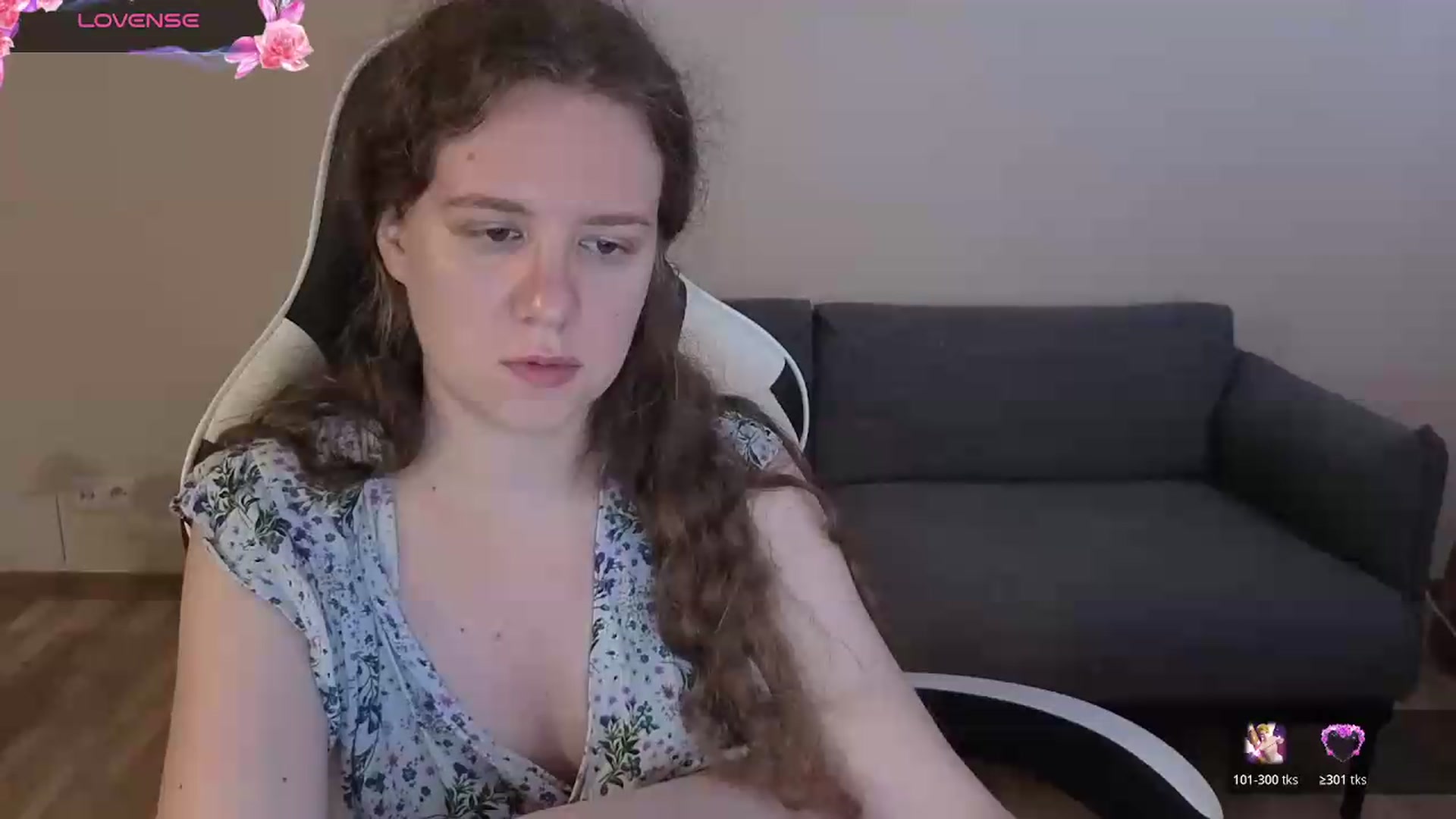 Gallery image thumbnail from BlueFlowerr's myfreecams stream on, 06/29/2026, 19:44 image 13 of 20
