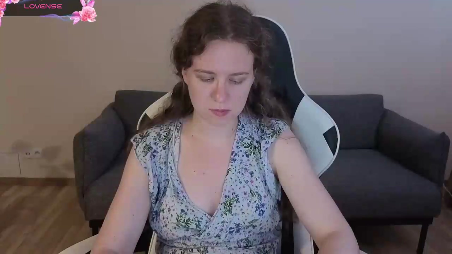 Gallery image thumbnail from BlueFlowerr's myfreecams stream on, 06/29/2026, 19:44 image 20 of 20