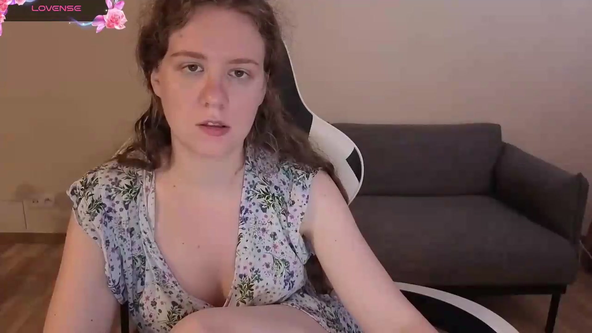 Gallery image thumbnail from BlueFlowerr's myfreecams stream on, 06/29/2026, 19:44 image 6 of 20
