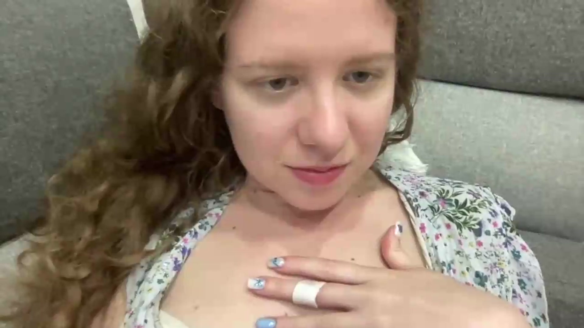 Gallery image thumbnail from BlueFlowerr's myfreecams stream on, 06/29/2026, 23:15 image 13 of 20
