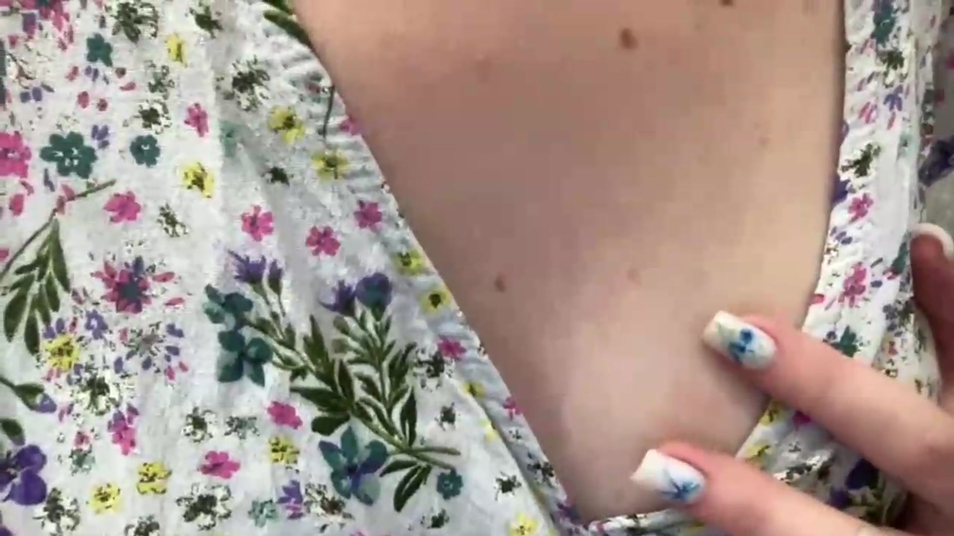Gallery image thumbnail from BlueFlowerr's myfreecams stream on, 06/30/2026, 24:02 image 17 of 20