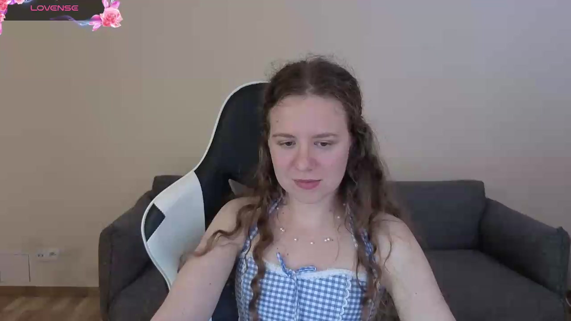 Gallery image thumbnail from BlueFlowerr's myfreecams stream on, 06/30/2026, 15:59 image 13 of 20