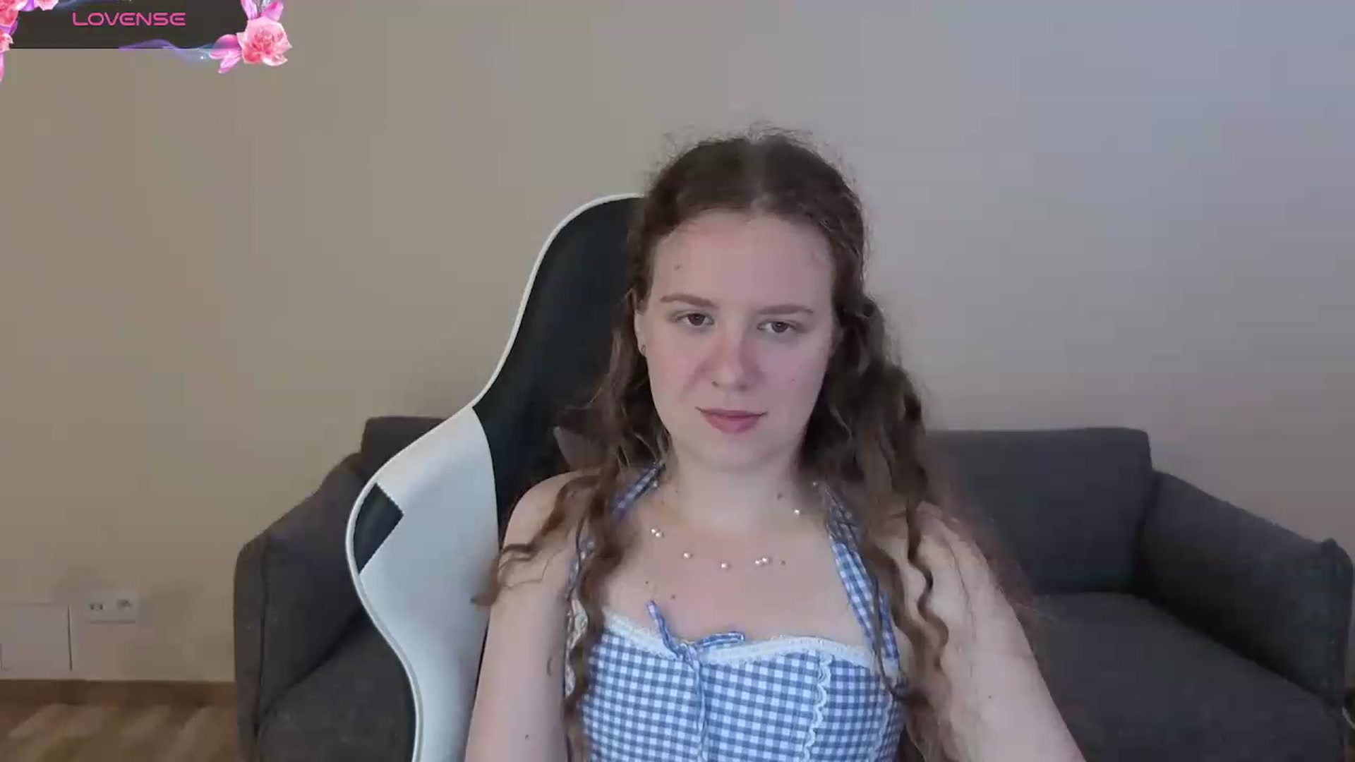 Gallery image thumbnail from BlueFlowerr's myfreecams stream on, 06/30/2026, 15:59 image 4 of 20