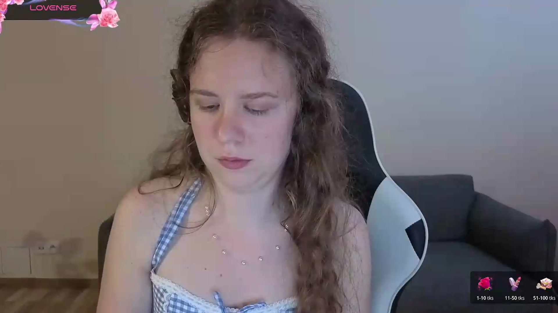Gallery image thumbnail from BlueFlowerr's myfreecams stream on, 06/30/2026, 19:32 image 16 of 20