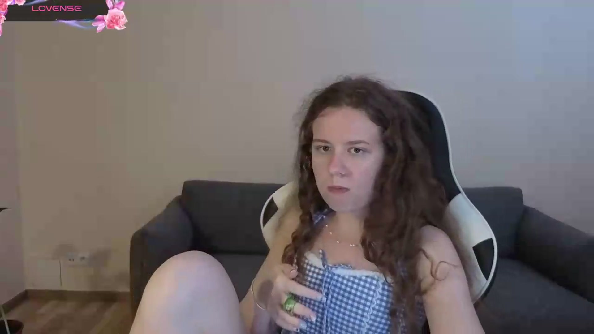 Gallery image thumbnail from BlueFlowerr's myfreecams stream on, 06/30/2026, 22:16 image 4 of 20