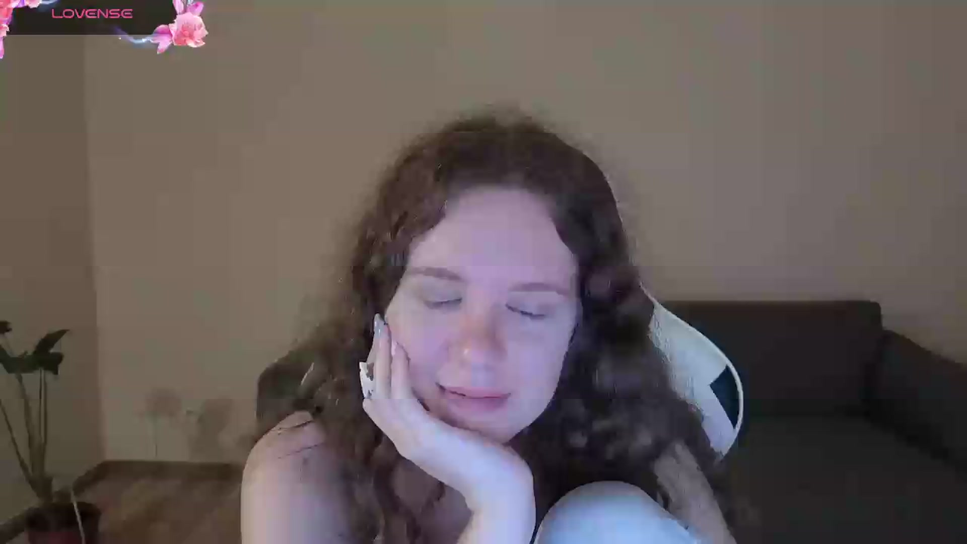 Gallery image thumbnail from BlueFlowerr's myfreecams stream on, 07/02/2026, 17:45 image 15 of 20