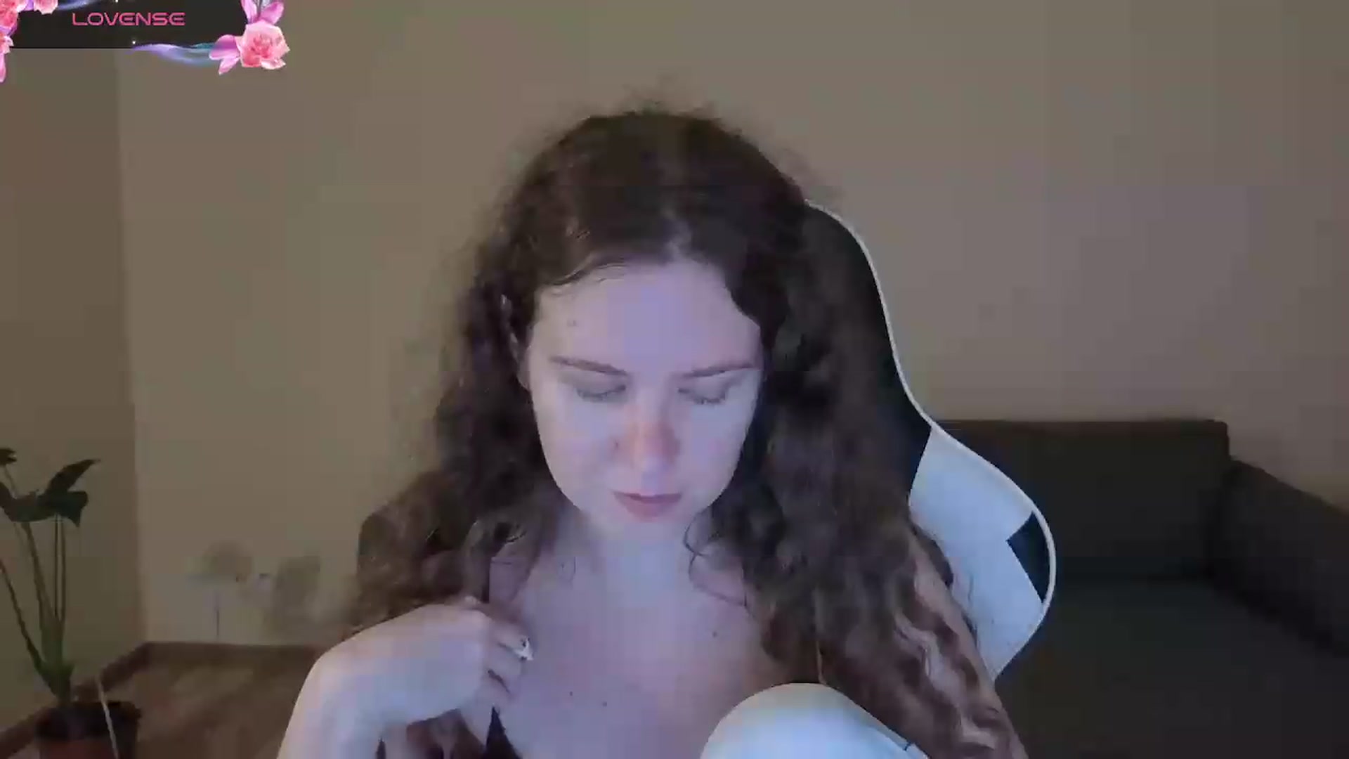 Gallery image thumbnail from BlueFlowerr's myfreecams stream on, 07/02/2026, 17:45 image 17 of 20