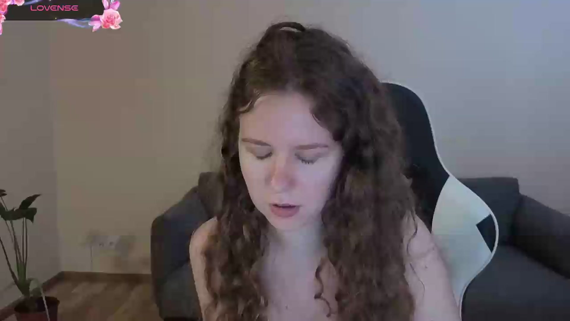 Gallery image thumbnail from BlueFlowerr's myfreecams stream on, 07/02/2026, 18:40 image 9 of 20