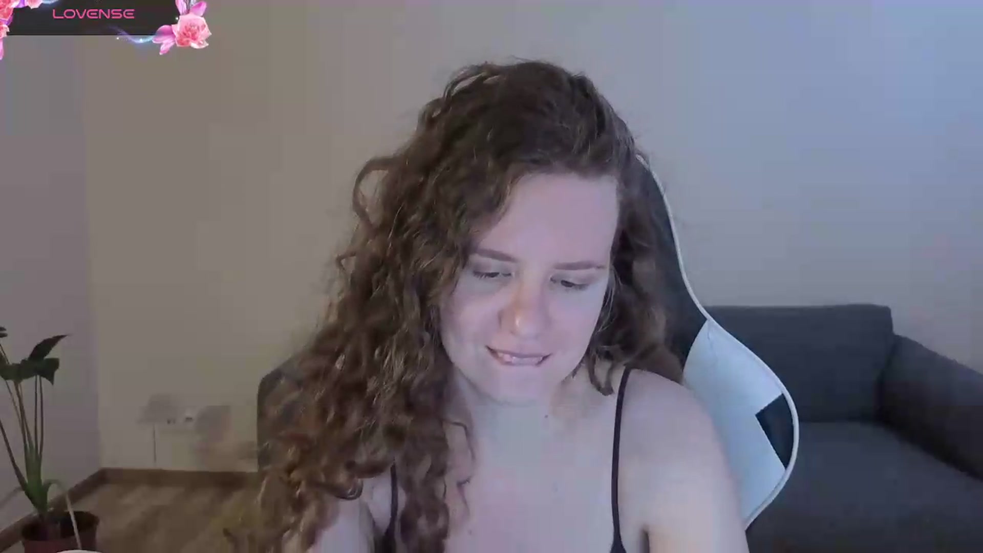 Gallery image thumbnail from BlueFlowerr's myfreecams stream on, 07/02/2026, 19:47 image 12 of 20