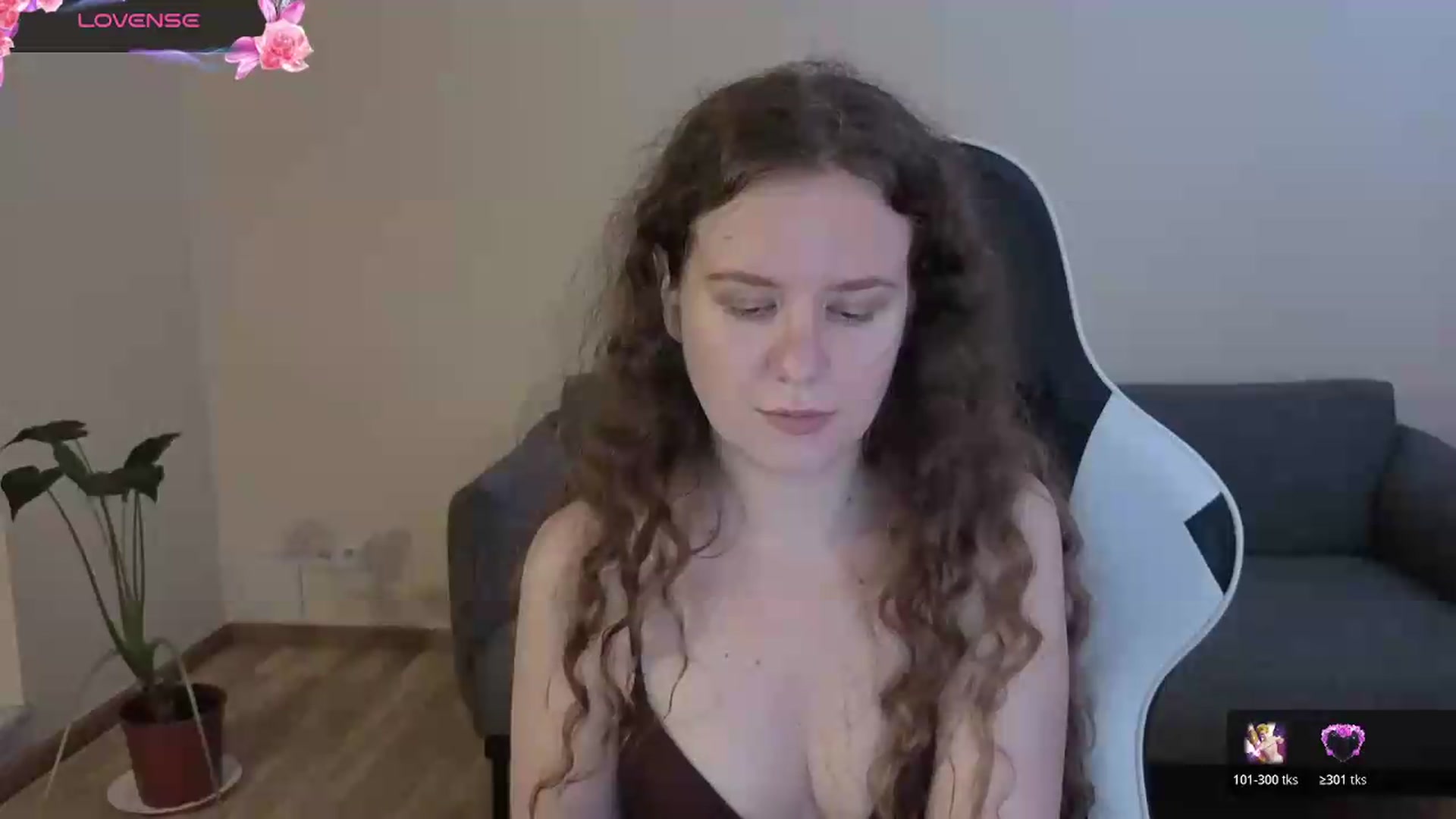 Gallery image thumbnail from BlueFlowerr's myfreecams stream on, 07/02/2026, 23:35 image 5 of 20