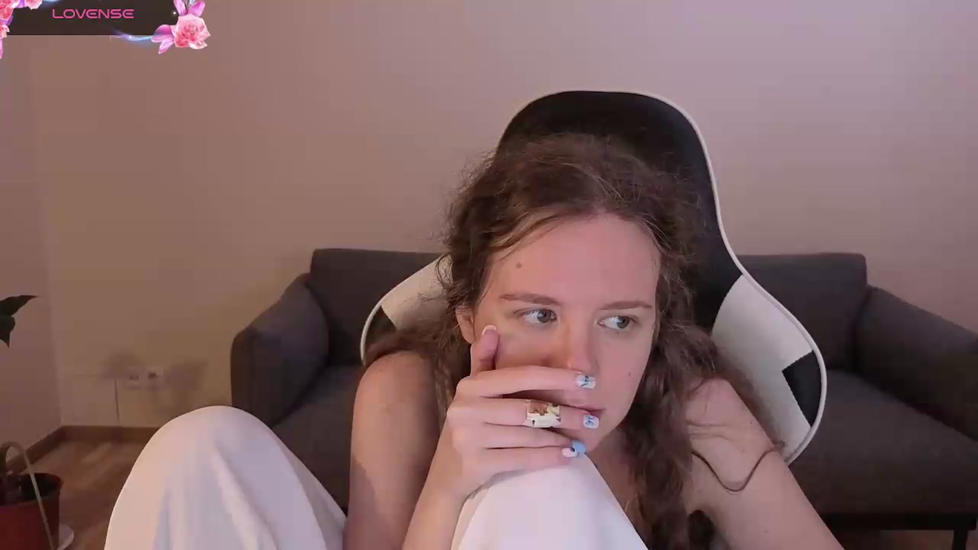Gallery image thumbnail from BlueFlowerr's myfreecams stream on, 07/04/2026, 02:11 image 20 of 20