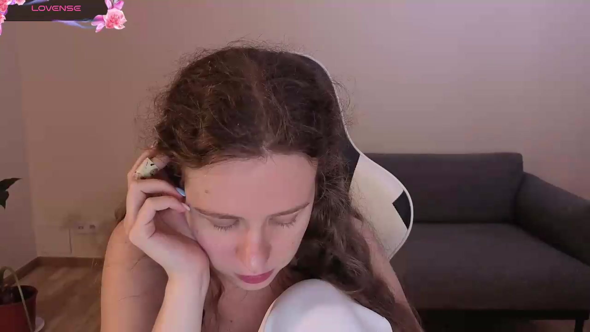 Gallery image thumbnail from BlueFlowerr's myfreecams stream on, 07/04/2026, 02:11 image 14 of 20