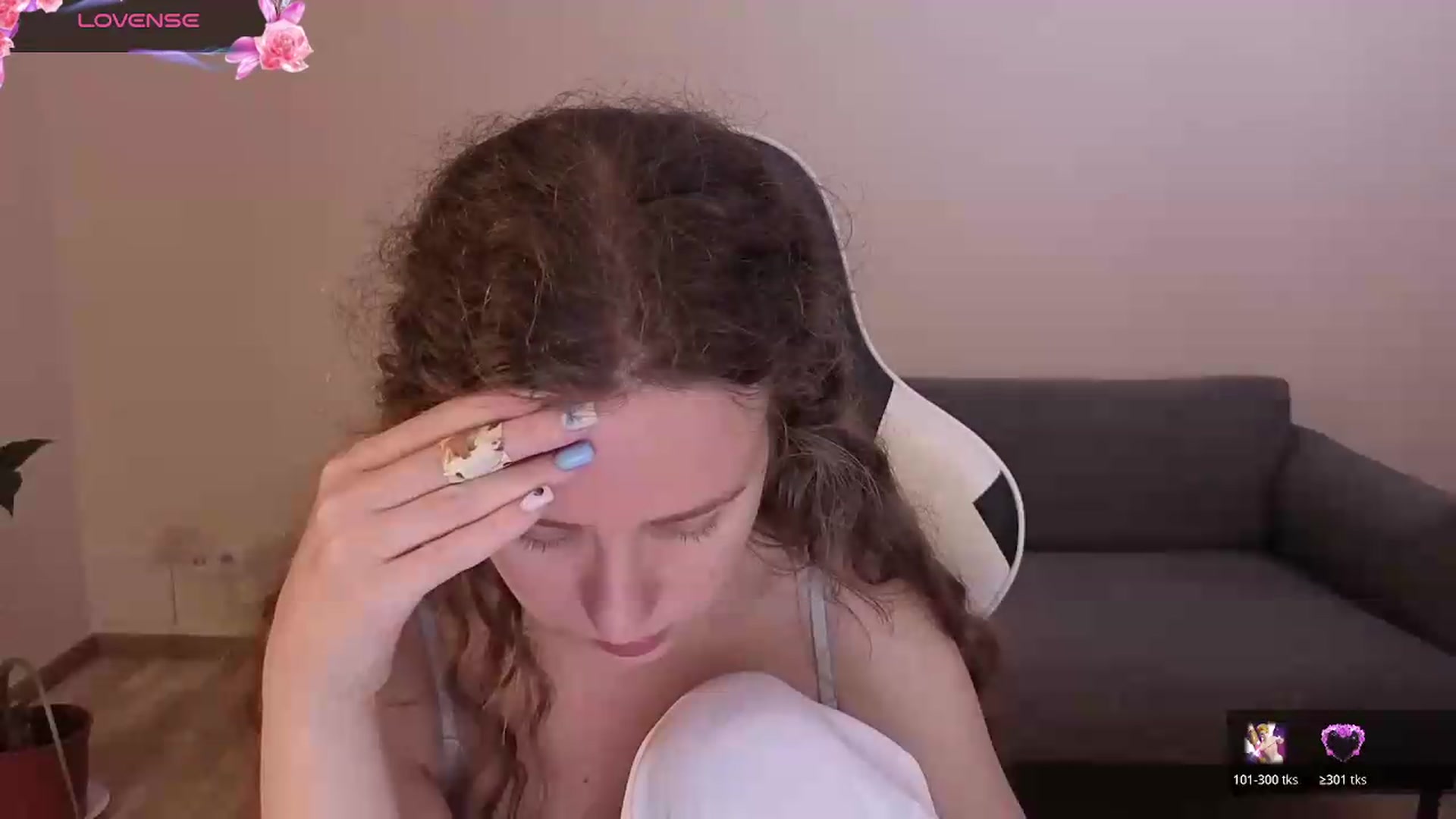Gallery image thumbnail from BlueFlowerr's myfreecams stream on, 07/04/2026, 02:11 image 16 of 20