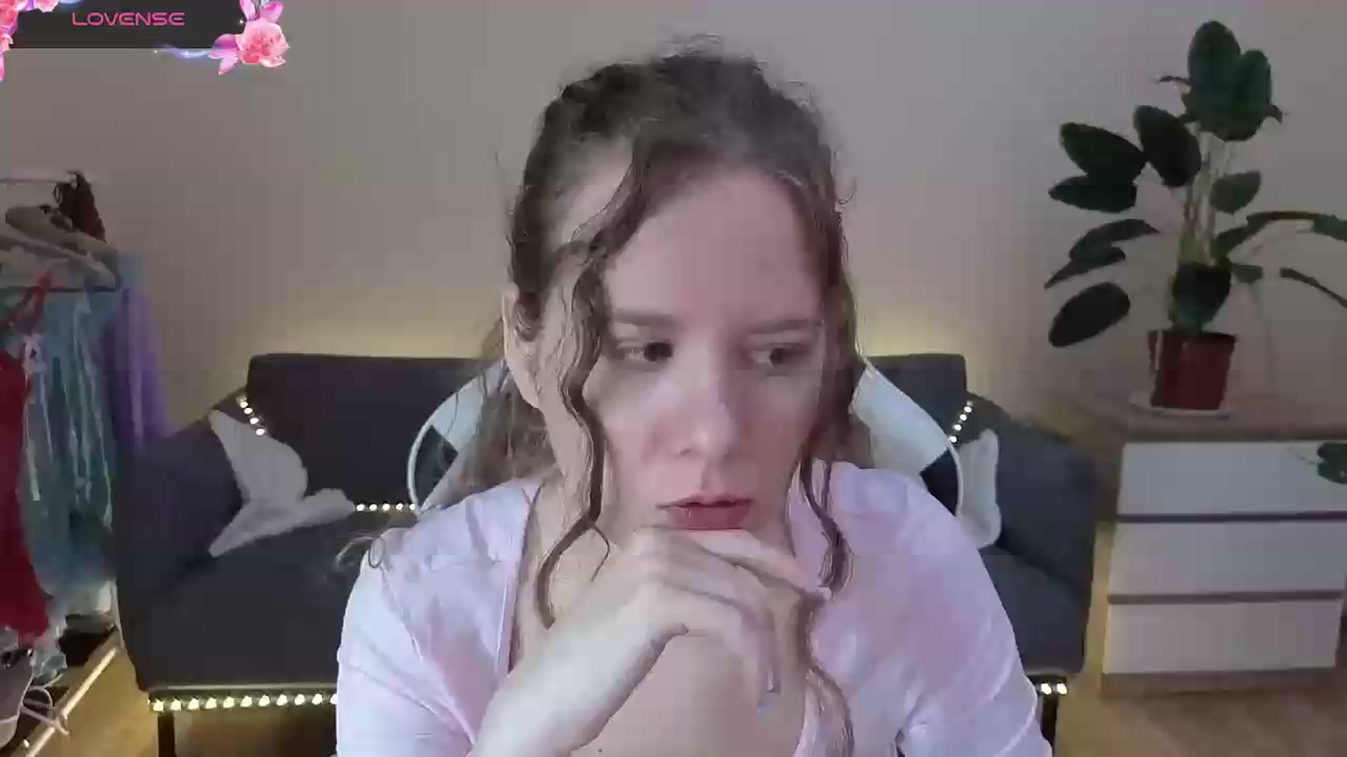 Gallery image thumbnail from BlueFlowerr's myfreecams stream on, 07/04/2026, 17:33 image 2 of 20