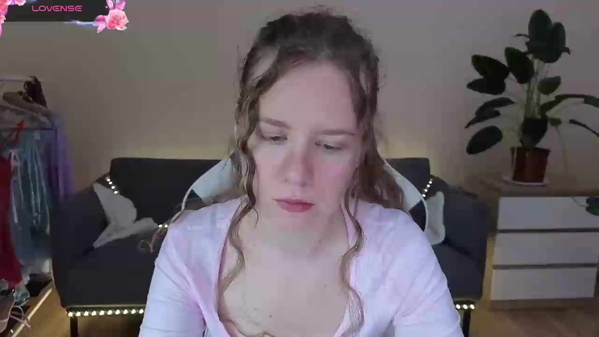 Gallery image thumbnail from BlueFlowerr's myfreecams stream on, 07/04/2026, 17:33 image 1 of 20