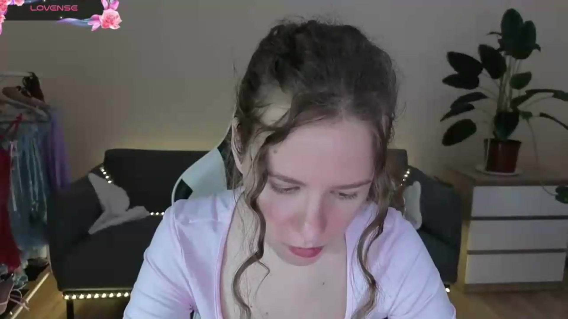 Gallery image thumbnail from BlueFlowerr's myfreecams stream on, 07/04/2026, 17:33 image 3 of 20