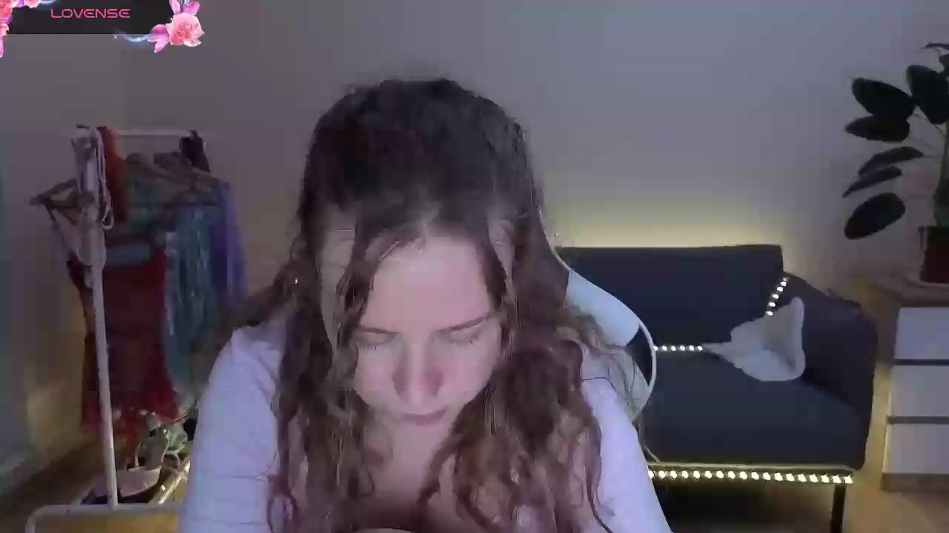 Gallery image thumbnail from BlueFlowerr's myfreecams stream on, 07/04/2026, 17:33 image 18 of 20