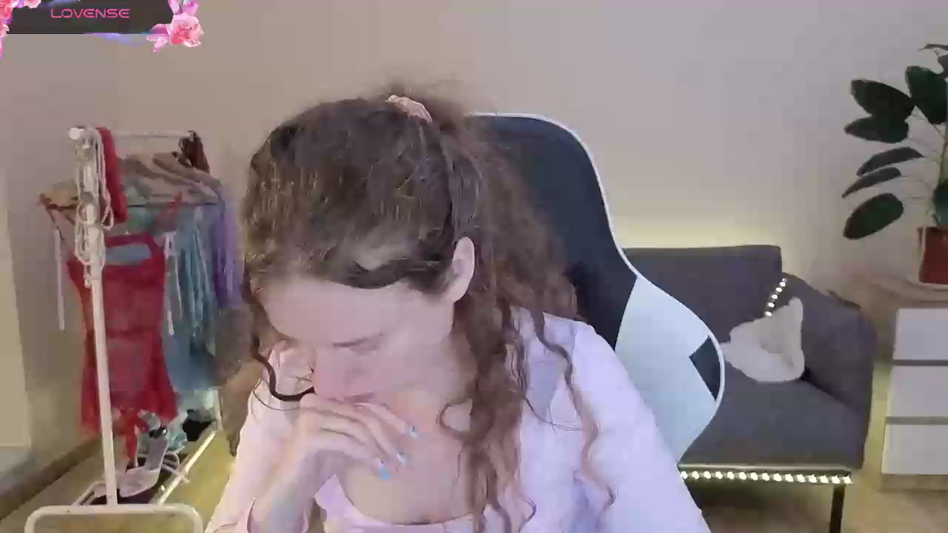 Gallery image thumbnail from BlueFlowerr's myfreecams stream on, 07/04/2026, 18:17 image 4 of 20