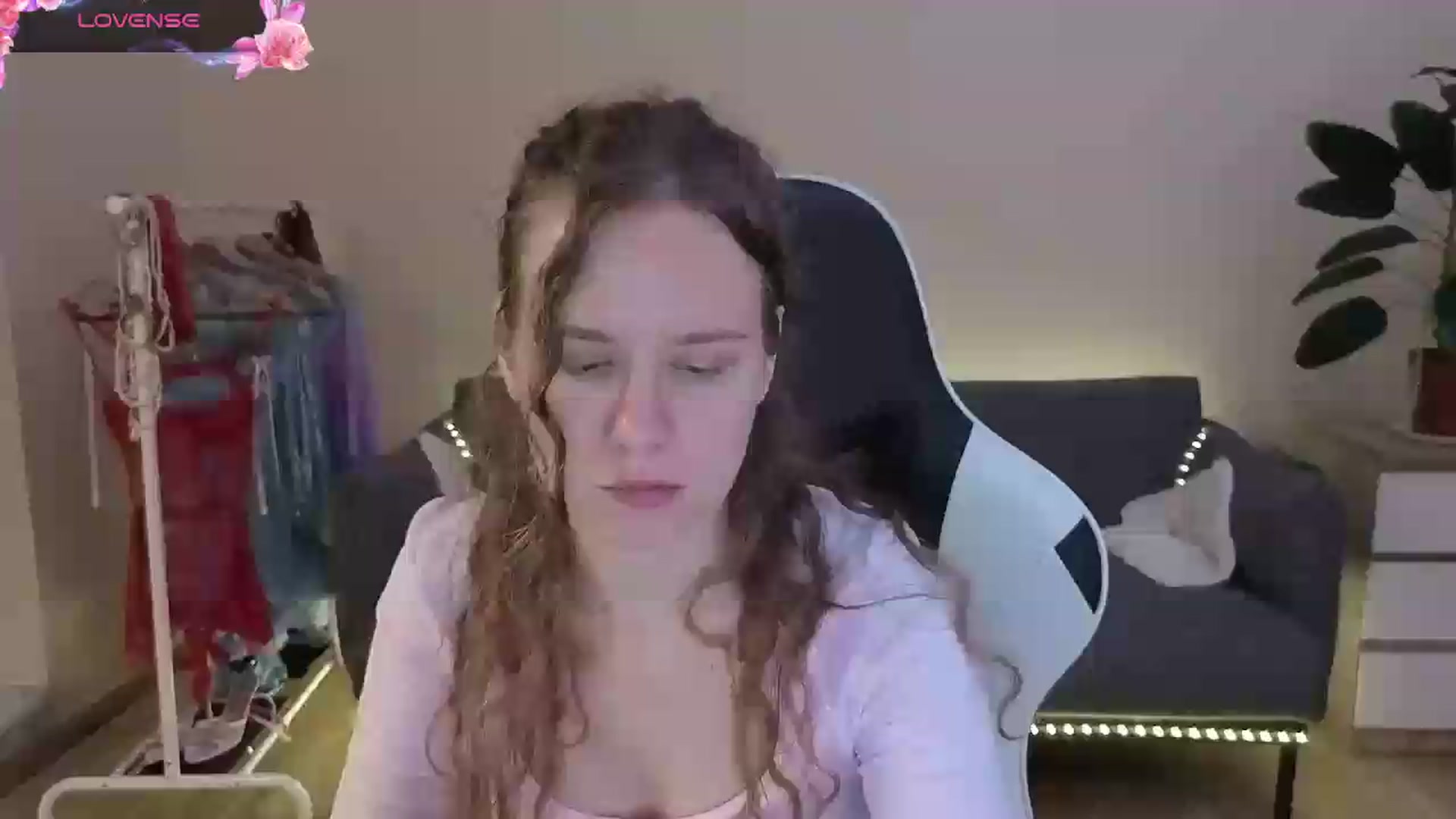 Gallery image thumbnail from BlueFlowerr's myfreecams stream on, 07/04/2026, 18:17 image 1 of 20