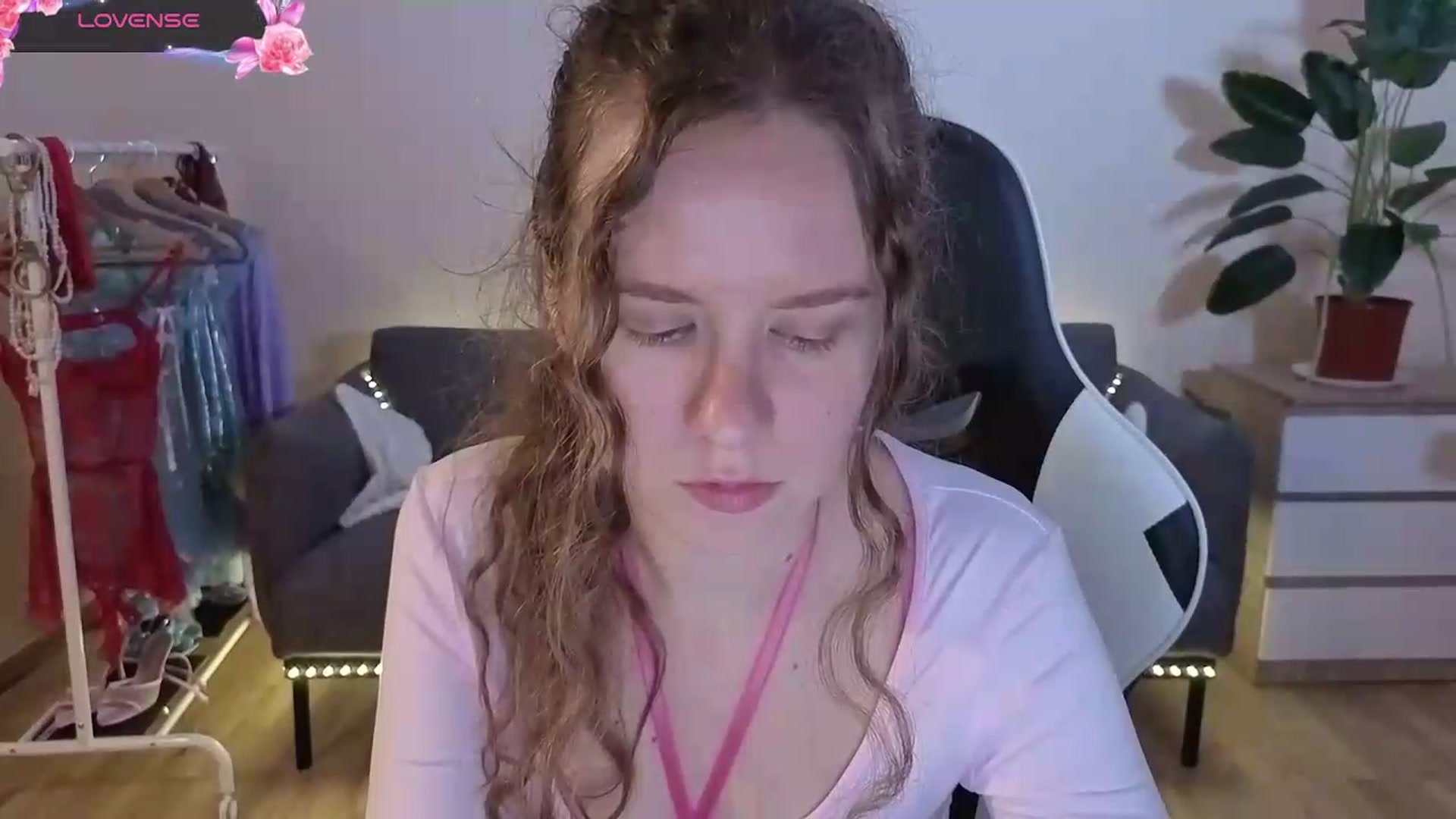 Gallery image thumbnail from BlueFlowerr's myfreecams stream on, 07/04/2026, 21:28 image 20 of 20