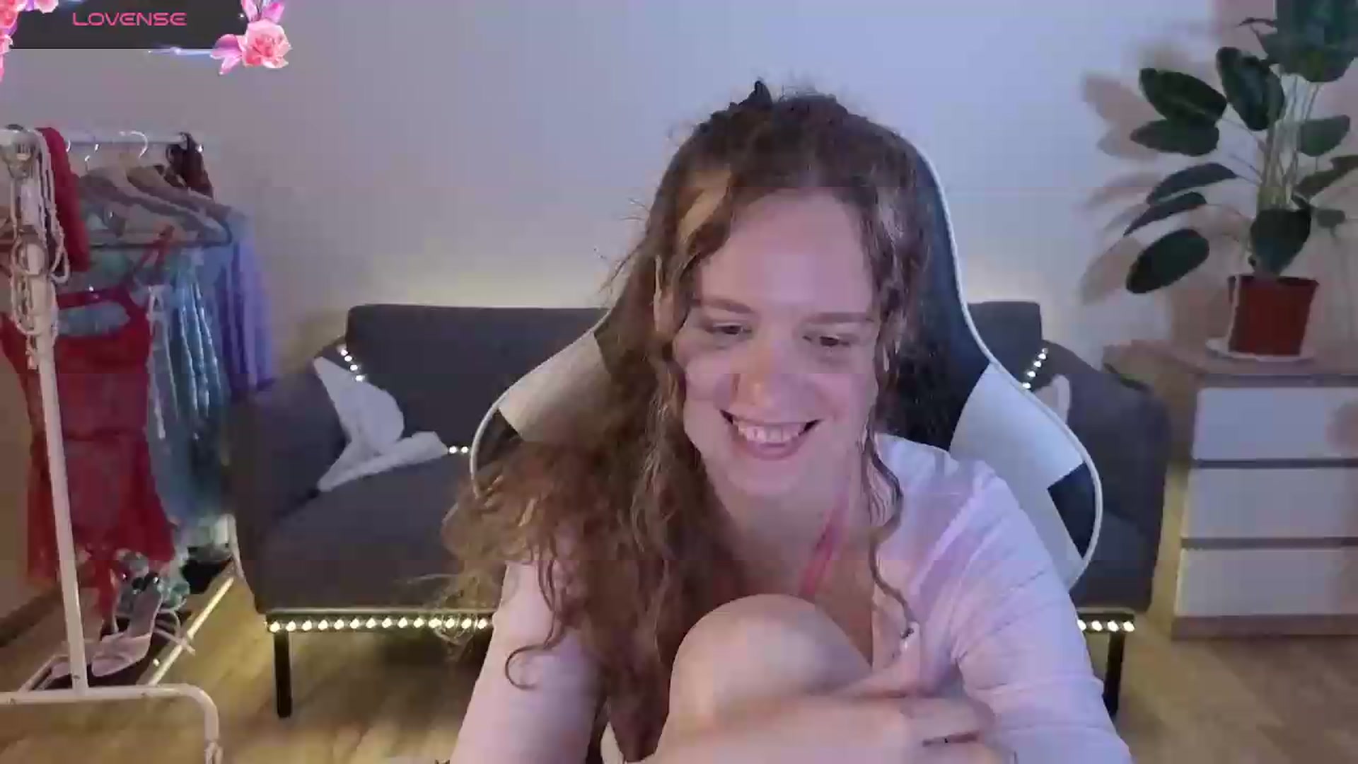 Gallery image thumbnail from BlueFlowerr's myfreecams stream on, 07/04/2026, 23:11 image 1 of 20