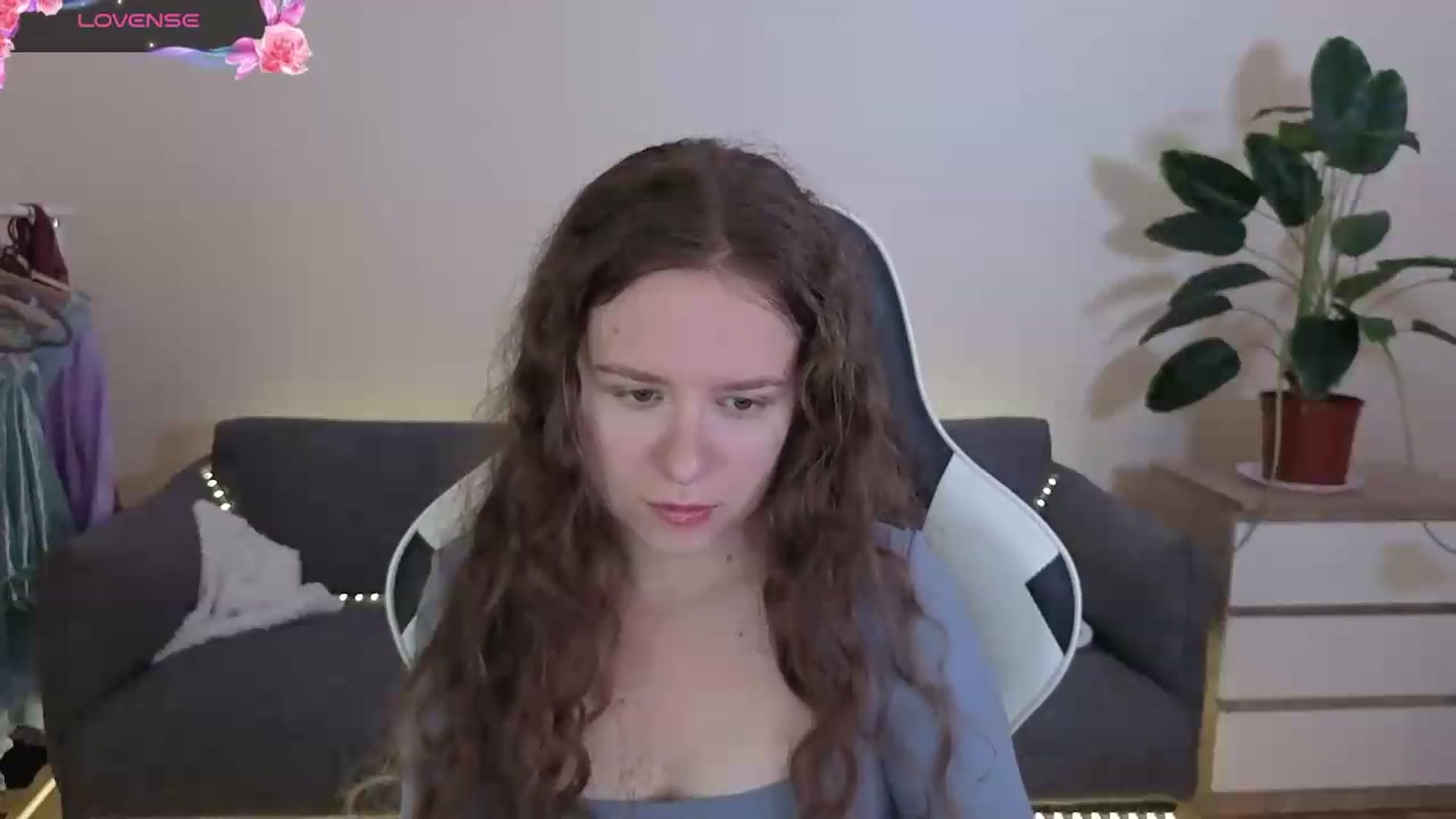 Gallery image thumbnail from BlueFlowerr's myfreecams stream on, 07/05/2026, 15:33 image 10 of 20
