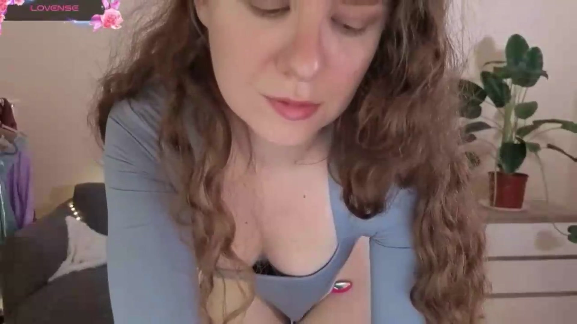 Gallery image thumbnail from BlueFlowerr's myfreecams stream on, 07/05/2026, 15:33 image 17 of 20