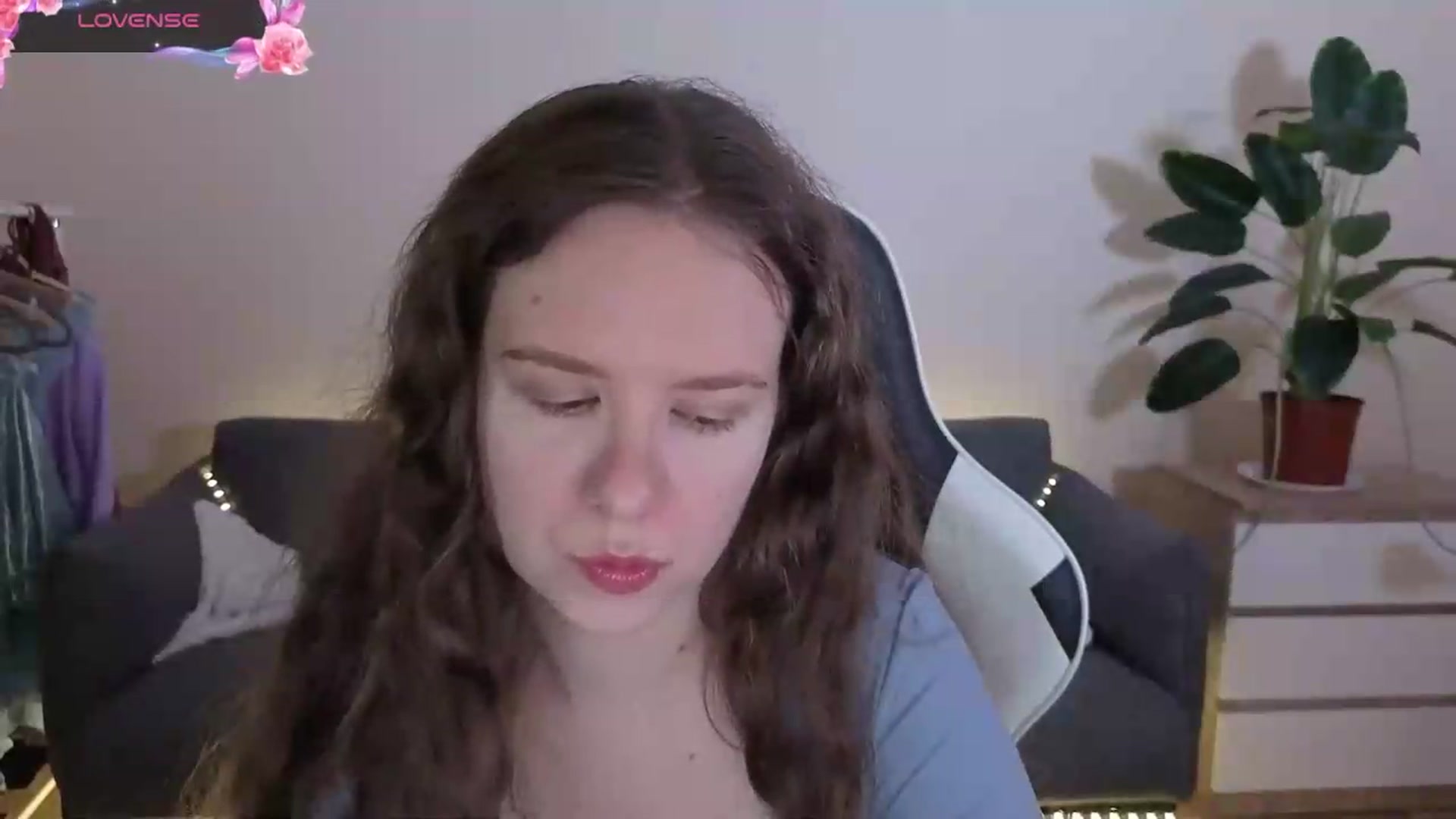 Gallery image thumbnail from BlueFlowerr's myfreecams stream on, 07/05/2026, 15:33 image 7 of 20