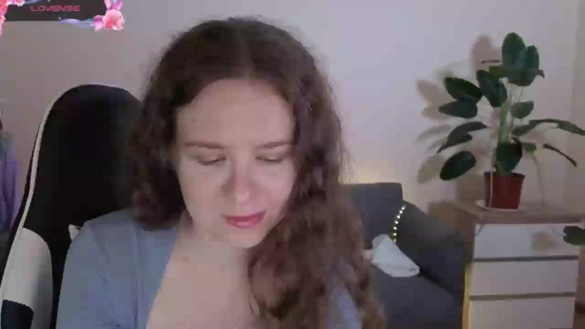 Gallery image thumbnail from BlueFlowerr's myfreecams stream on, 07/05/2026, 16:47 image 6 of 20
