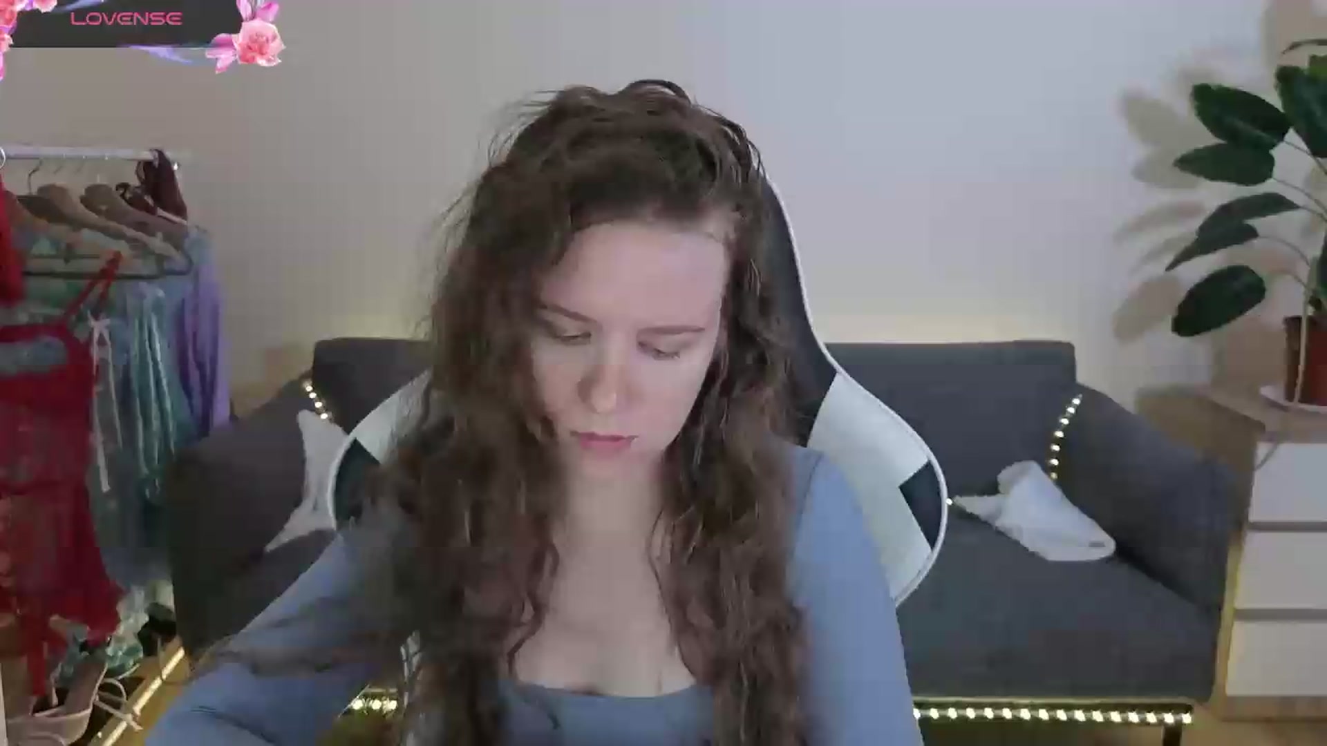 Gallery image thumbnail from BlueFlowerr's myfreecams stream on, 07/05/2026, 16:47 image 16 of 20
