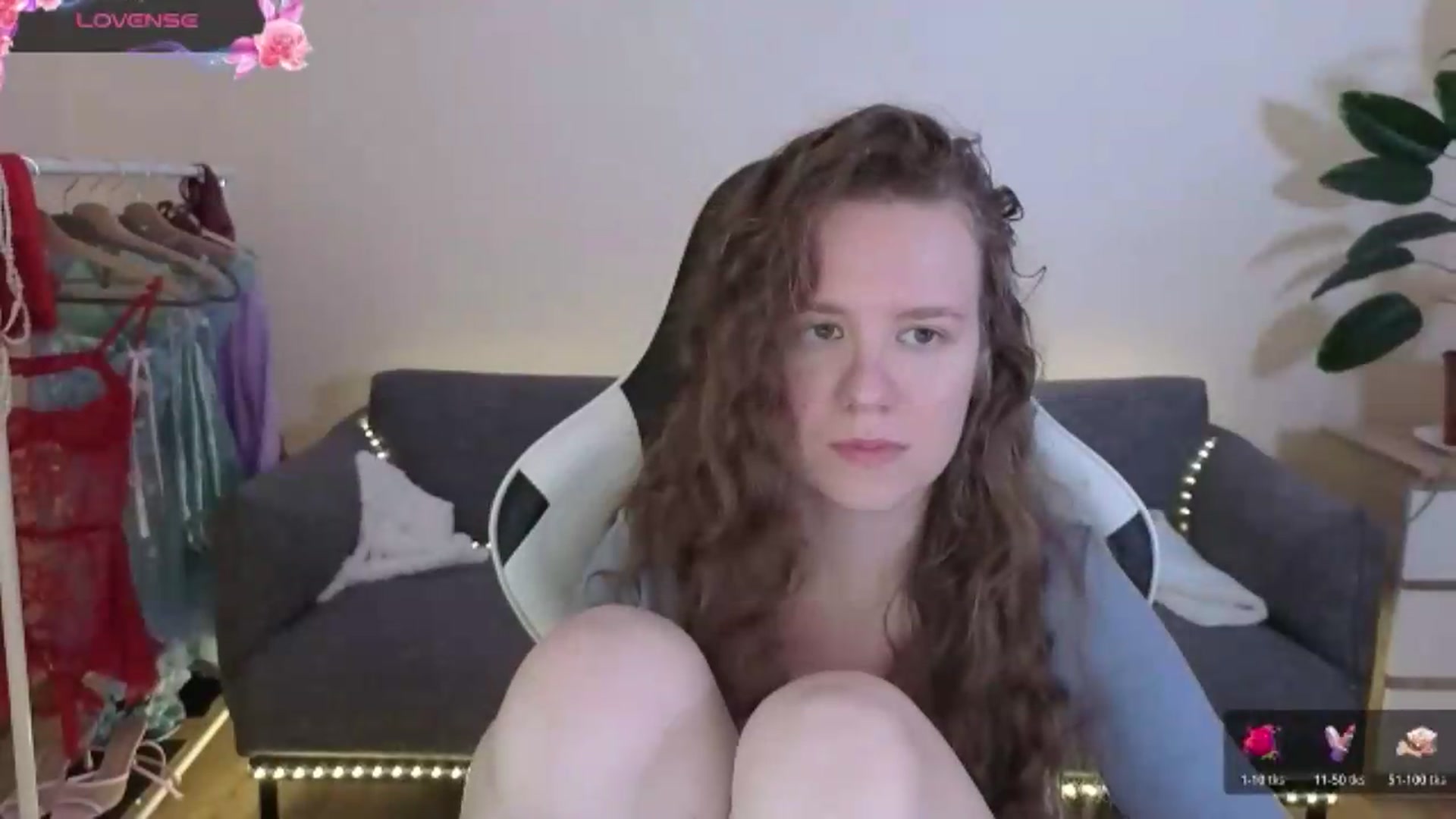 Gallery image thumbnail from BlueFlowerr's myfreecams stream on, 07/05/2026, 16:47 image 19 of 20