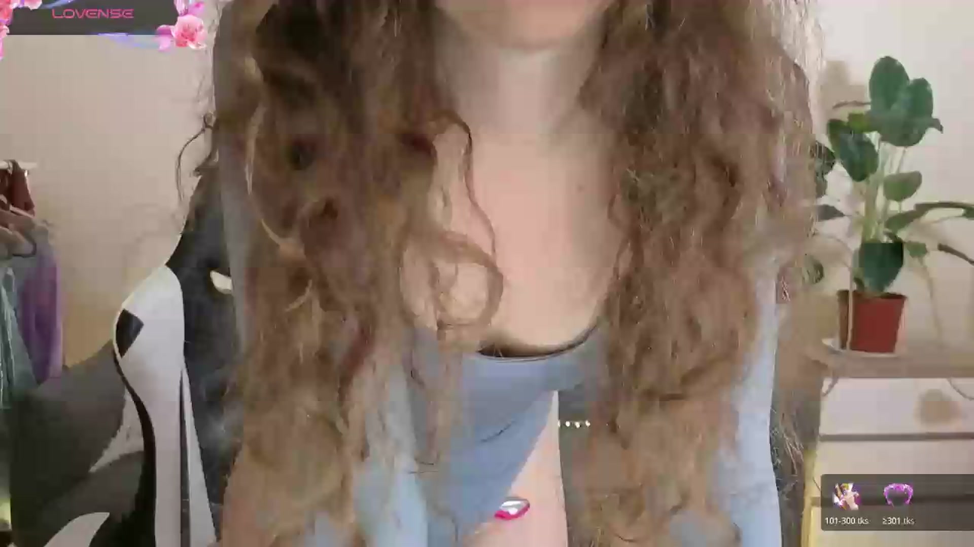 Gallery image thumbnail from BlueFlowerr's myfreecams stream on, 07/05/2026, 17:38 image 15 of 20