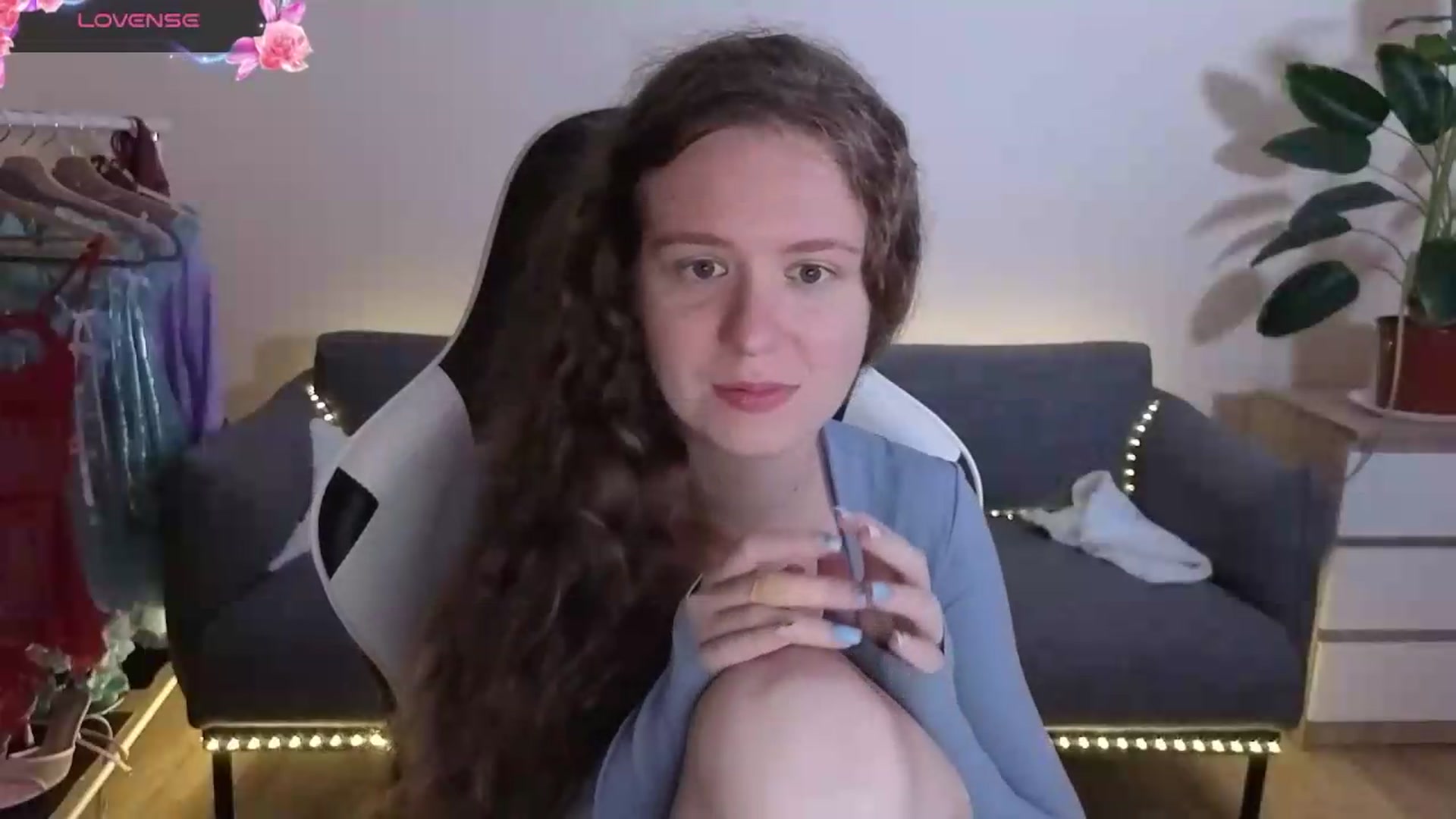Gallery image thumbnail from BlueFlowerr's myfreecams stream on, 07/05/2026, 18:09 image 19 of 20