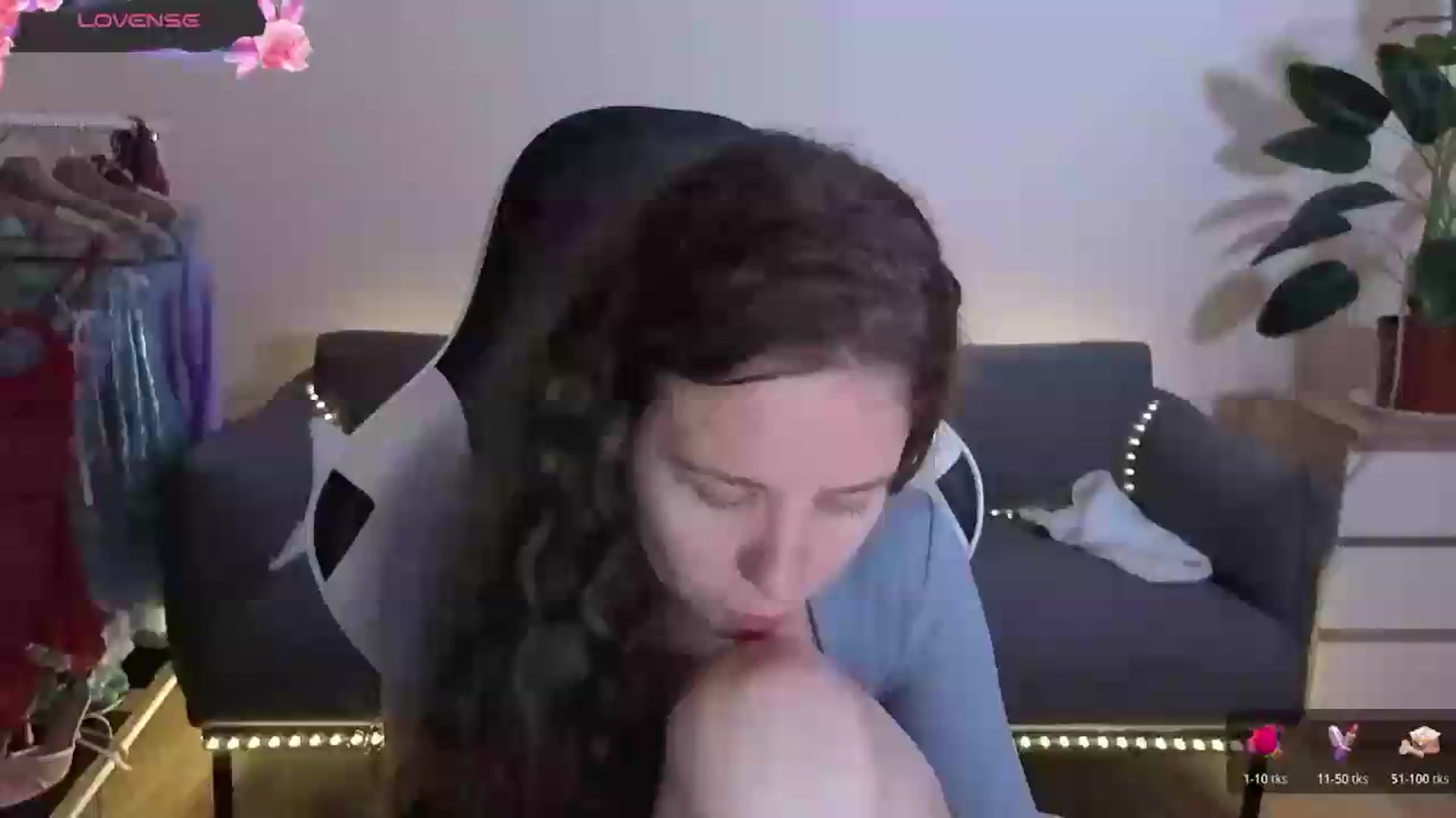 Gallery image thumbnail from BlueFlowerr's myfreecams stream on, 07/05/2026, 18:09 image 20 of 20